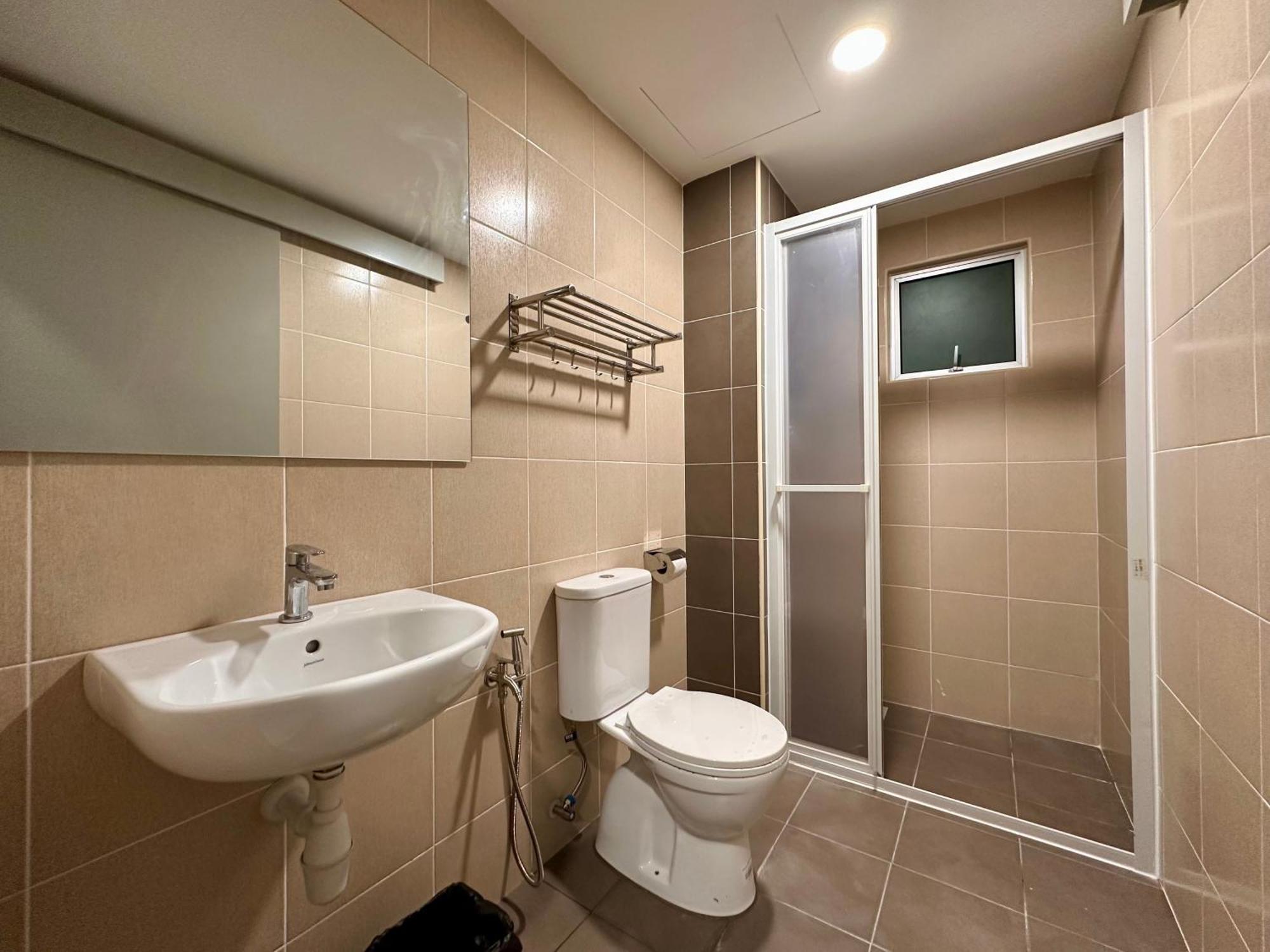 Razak Residences, Sungai Besi By Rverse