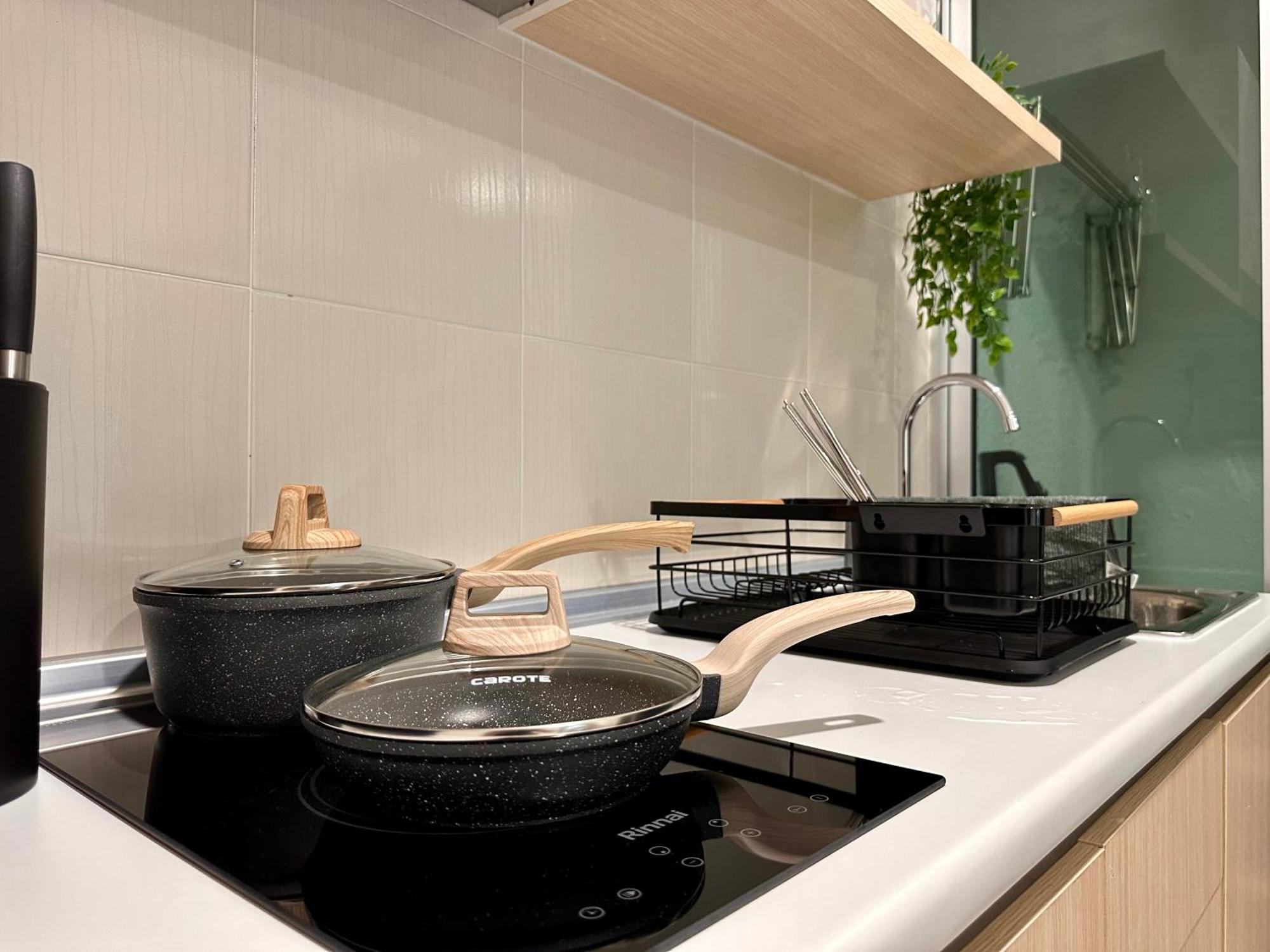 Pangsapuri Razak Residences, Sungai Besi By Rverse *